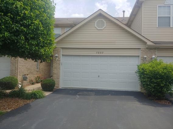 7237 Bradford Ct. #135, Justice, IL 60458