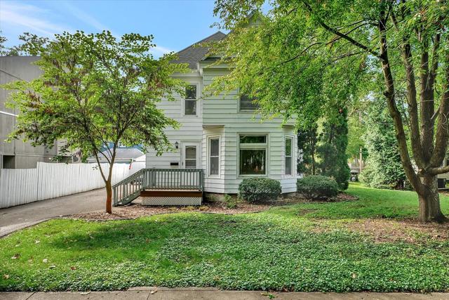 509 W White St., Champaign, IL 61821
