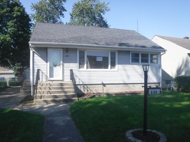 596 Mackinaw Ave., Calumet City, IL 60409