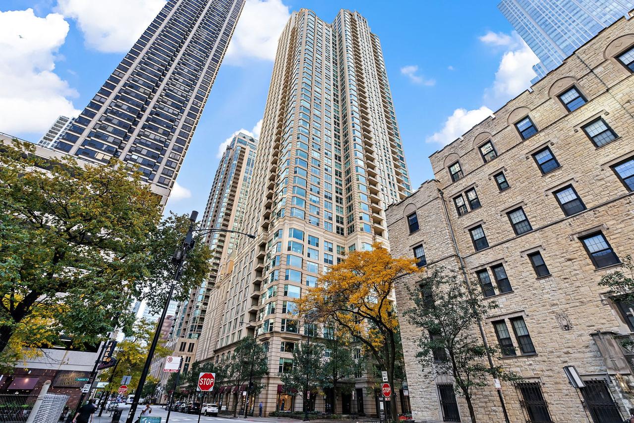 25 E Superior St. #1103, Chicago, IL 60611