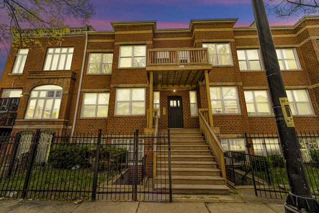 2225 W Warren Blvd. #A3, Chicago, IL 60612