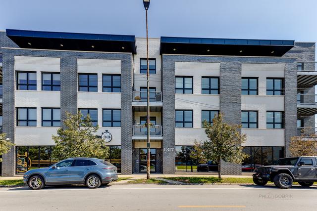 1317 N Larrabee St. #203, Chicago, IL 60610