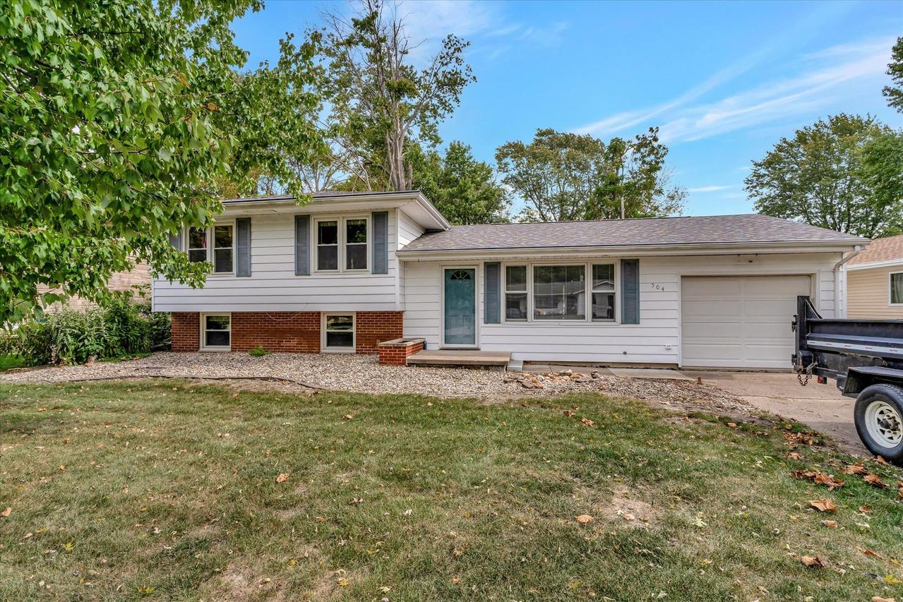 504 N 7th St., St. Joseph, IL 61873