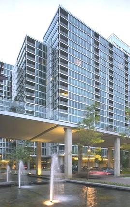 9655 Woods Dr. #301, Skokie, IL 60077