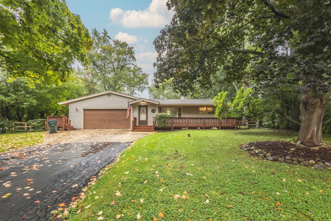 1102 N Waterman Ave., Arlington Heights, IL 60004