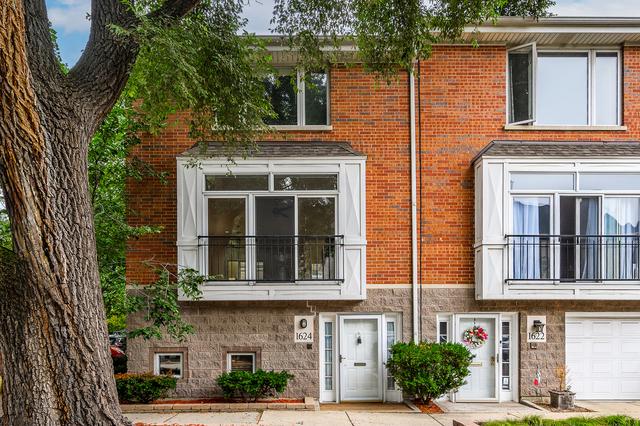 1624 W Altgeld St., Chicago, IL 60614