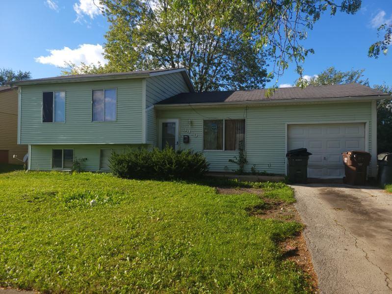 3410 Montmarte Ave., Hazel Crest, IL 60429