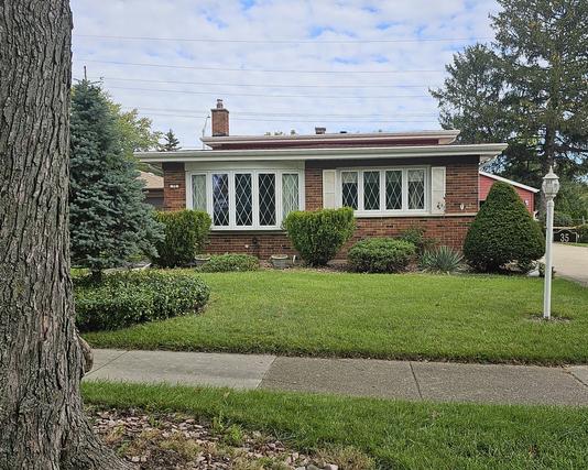 35 E Arquilla Dr., Chicago Heights, IL 60411
