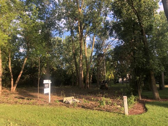 702 Burris Ave., Lake Bluff, IL 60044