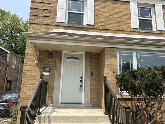 9318 S Aberdeen St., Chicago, IL 60620