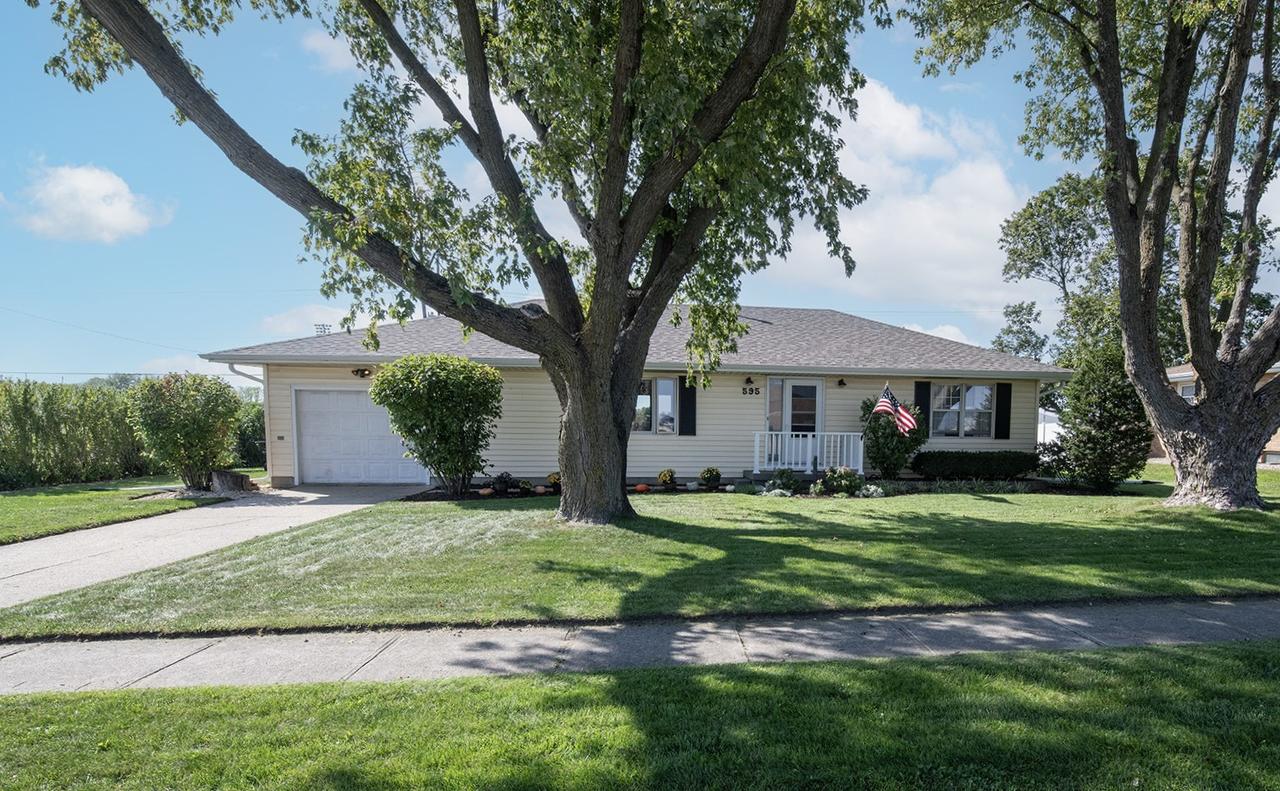 595 N Elm St., Herscher, IL 60941