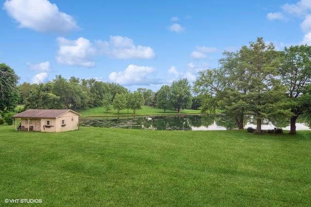 274 Leeds Dr., Barrington Hills, IL 60010