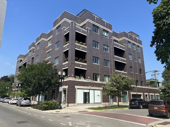 2246 W Lawrence Ave. #401, Chicago, IL 60625