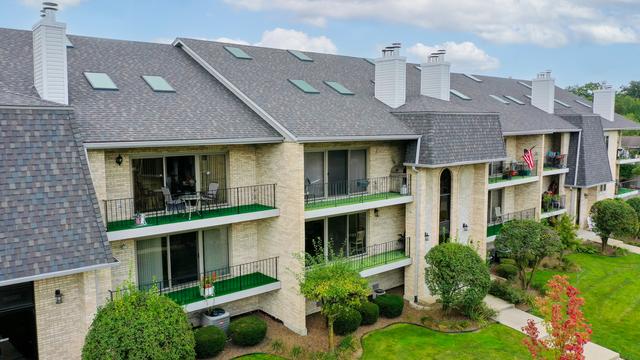 9048 Del Prado Dr. #2N, Palos Hills, IL 60465