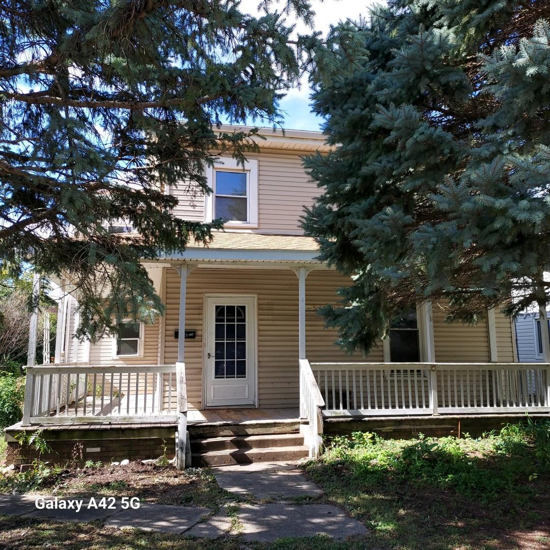 254 S Locust St., Arcola, IL 61910