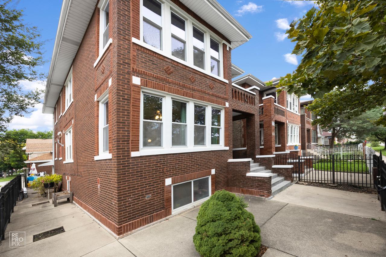 5556 S Albany Ave., Chicago, IL 60629