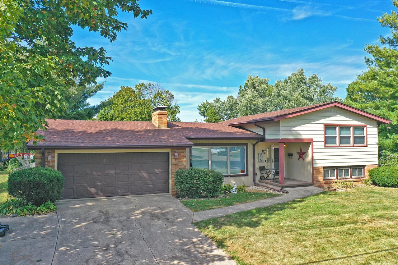 400 College Ave., Ottawa, IL 61350