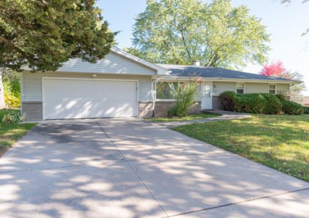 2444 Mariposa Dr., Rockford, IL 61108