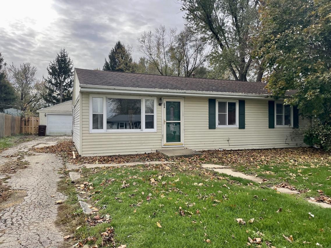 306 Hillcrest Ave., Rochelle, IL 61068