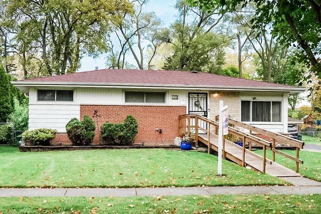 130 Dennis Dr., Bensenville, IL 60106