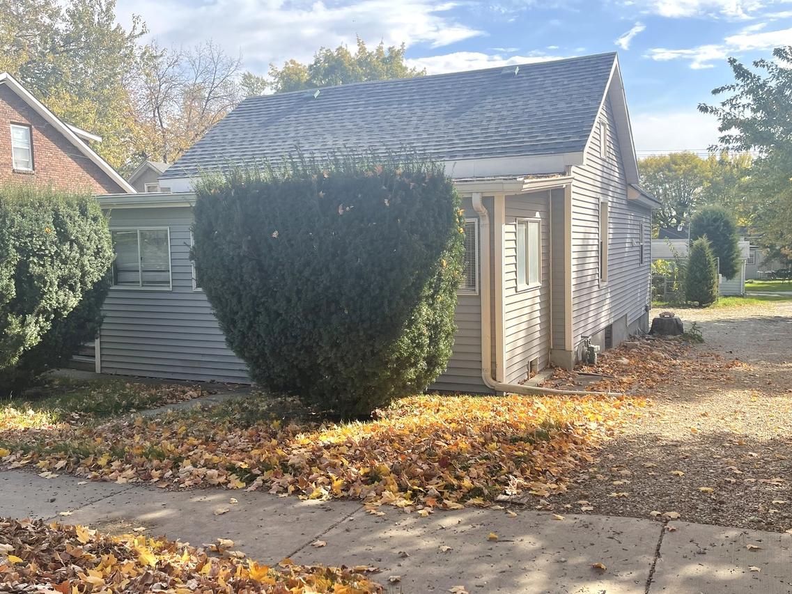 1244 4th St., Lasalle, IL 61301