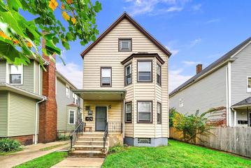 8329 S Burnham Ave., Chicago, IL 60617