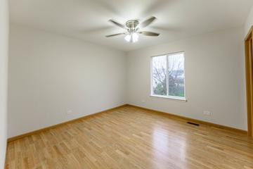 1427 S Bayport Ln., Round Lake, IL 60073