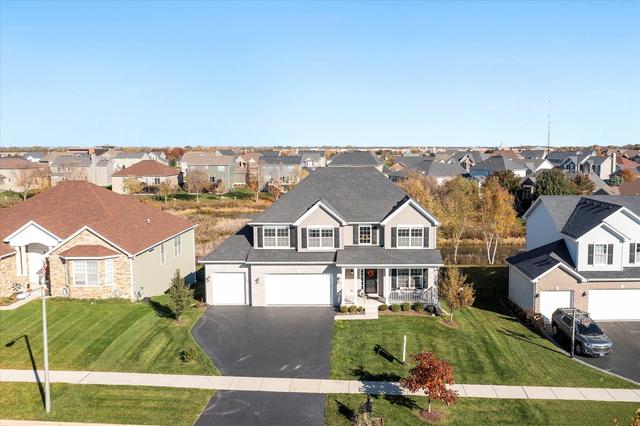 923 S Carly Cir., Yorkville, IL 60560