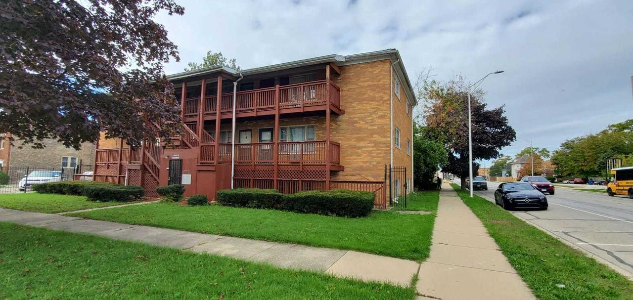 1400 Madison St. #1B, Maywood, IL 60153