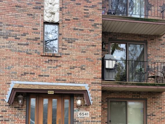6541 W 64th Pl. #2W, Chicago, IL 60638