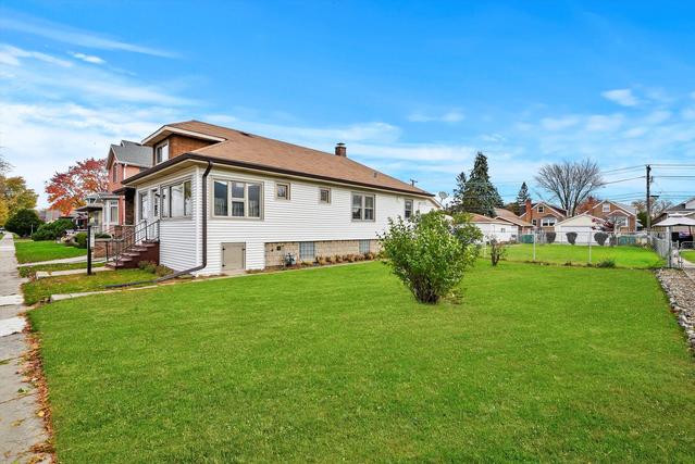3813 Maple Ave., Berwyn, IL 60402