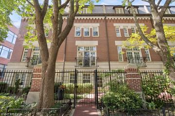 2632 N Southport Ave., Chicago, IL 60614