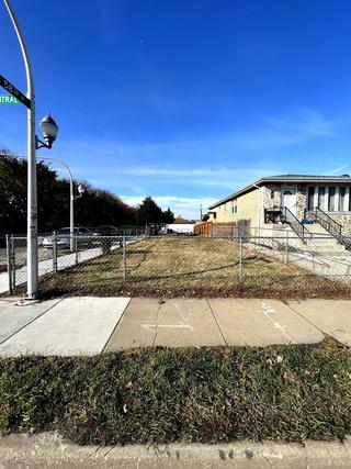 5758 S Central Ave., Chicago, IL 60638