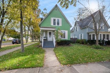 602 Leonard Ave., Dekalb, IL 60115