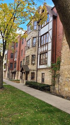 3417 W Hollywood Ave. #2A, Chicago, IL 60659