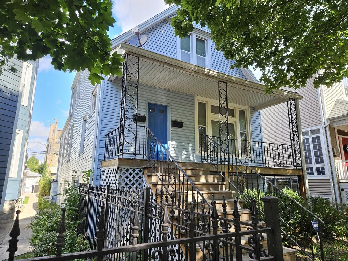 1924 W Cuyler Ave., Chicago, IL 60613