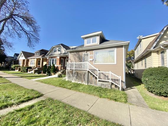 5636 W Cornelia Ave., Chicago, IL 60634