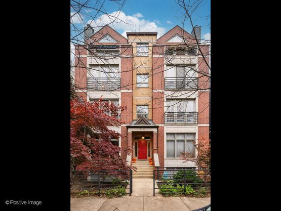 1017 N Wood St. #3S, Chicago, IL 60622