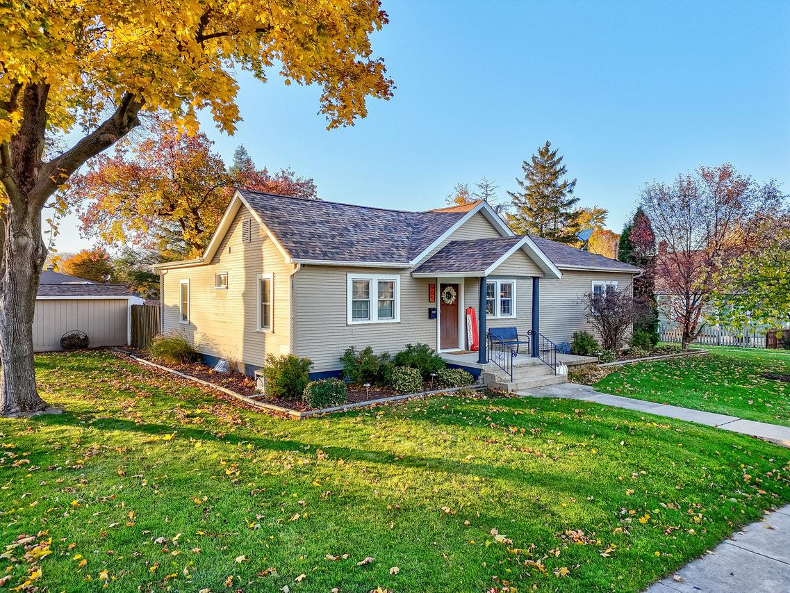 905 State St., Ottawa, IL 61350