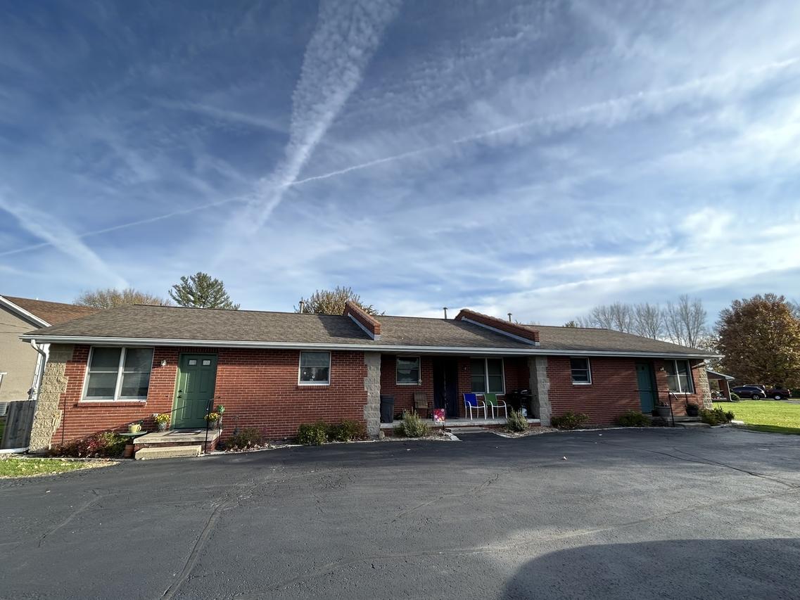 9824 W Knox St., Edwards, IL 61528