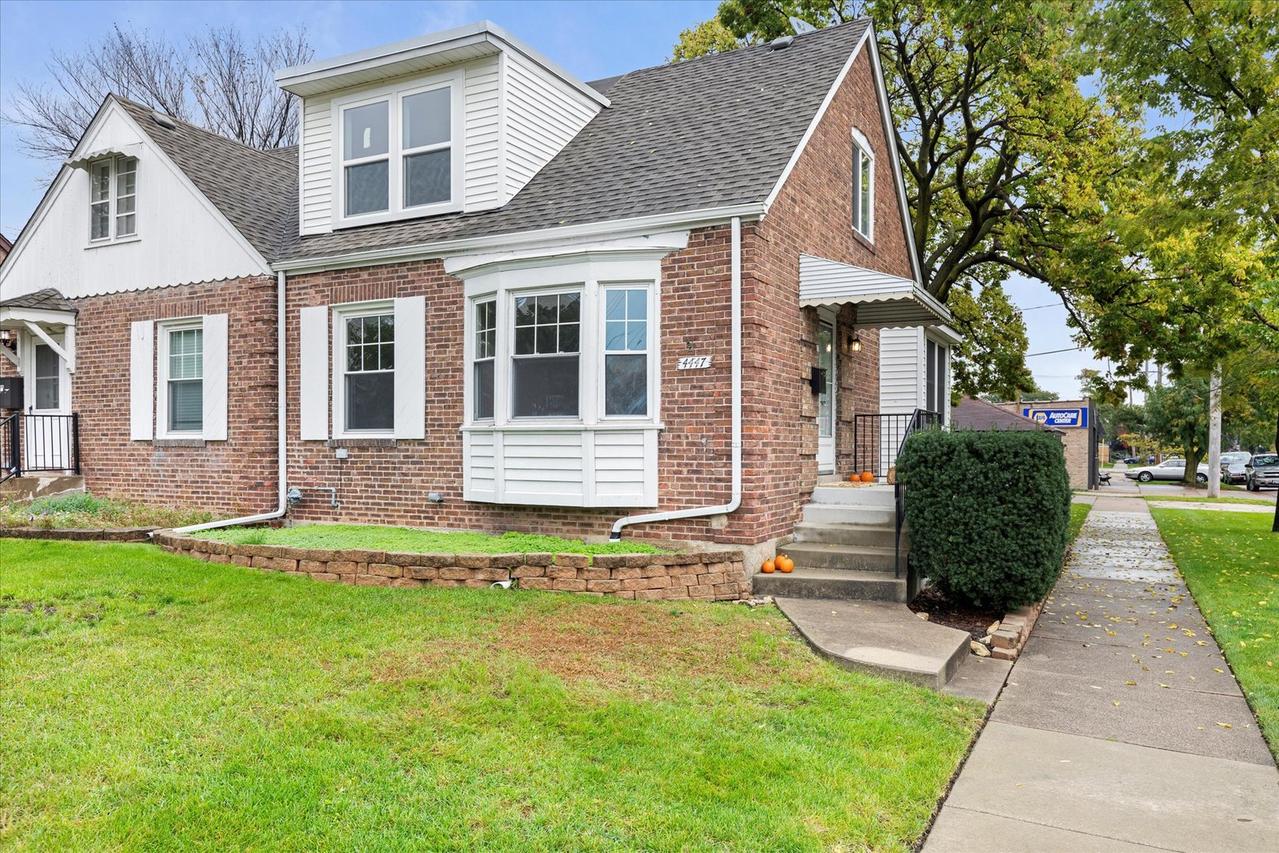 4447 Joliet Ave., Lyons, IL 60534