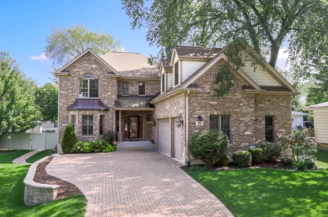 19 Westend Ave., Westmont, IL 60559