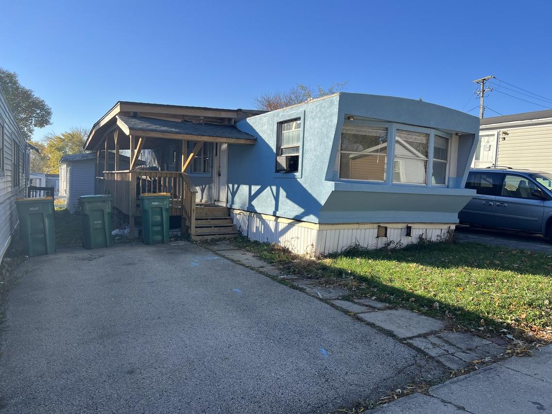 106 E Jefferson St. #116, Shorewood, IL 60404
