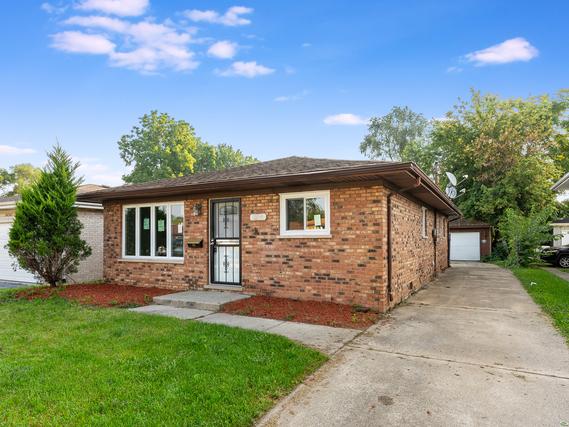 New Homes with a Master Bedroom on the 1st Floor in Dolton: November 4th to November 10th