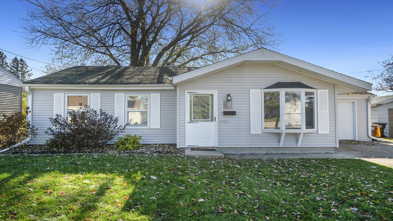423 Hill St., Mount Morris, IL 61054