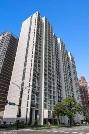 3200 N Lake Shore Dr. #411, Chicago, IL 60657