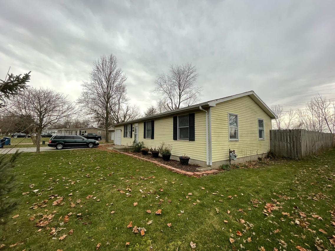 803 N Schluter St., Thomasboro, IL 61878