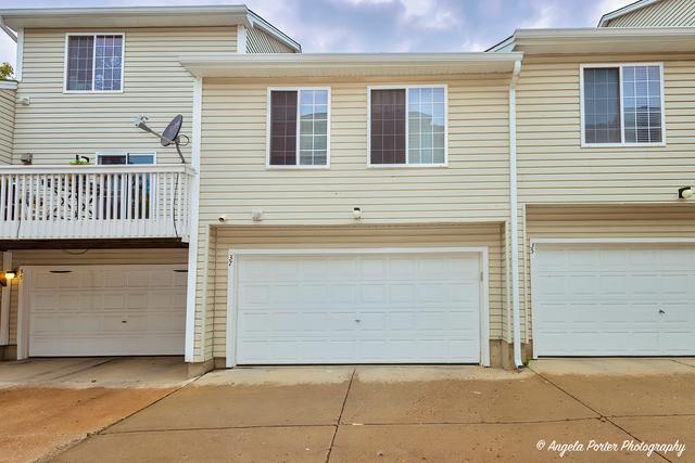 37 S Treehouse Ln., Round Lake, IL 60073