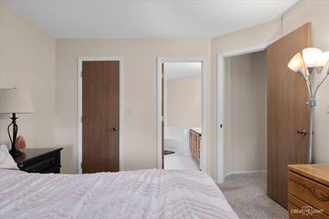 1910 Quaker Hollow Ln., Streamwood, IL 60107