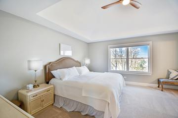 280 Joshua Dr., Hawthorn Woods, IL 60047